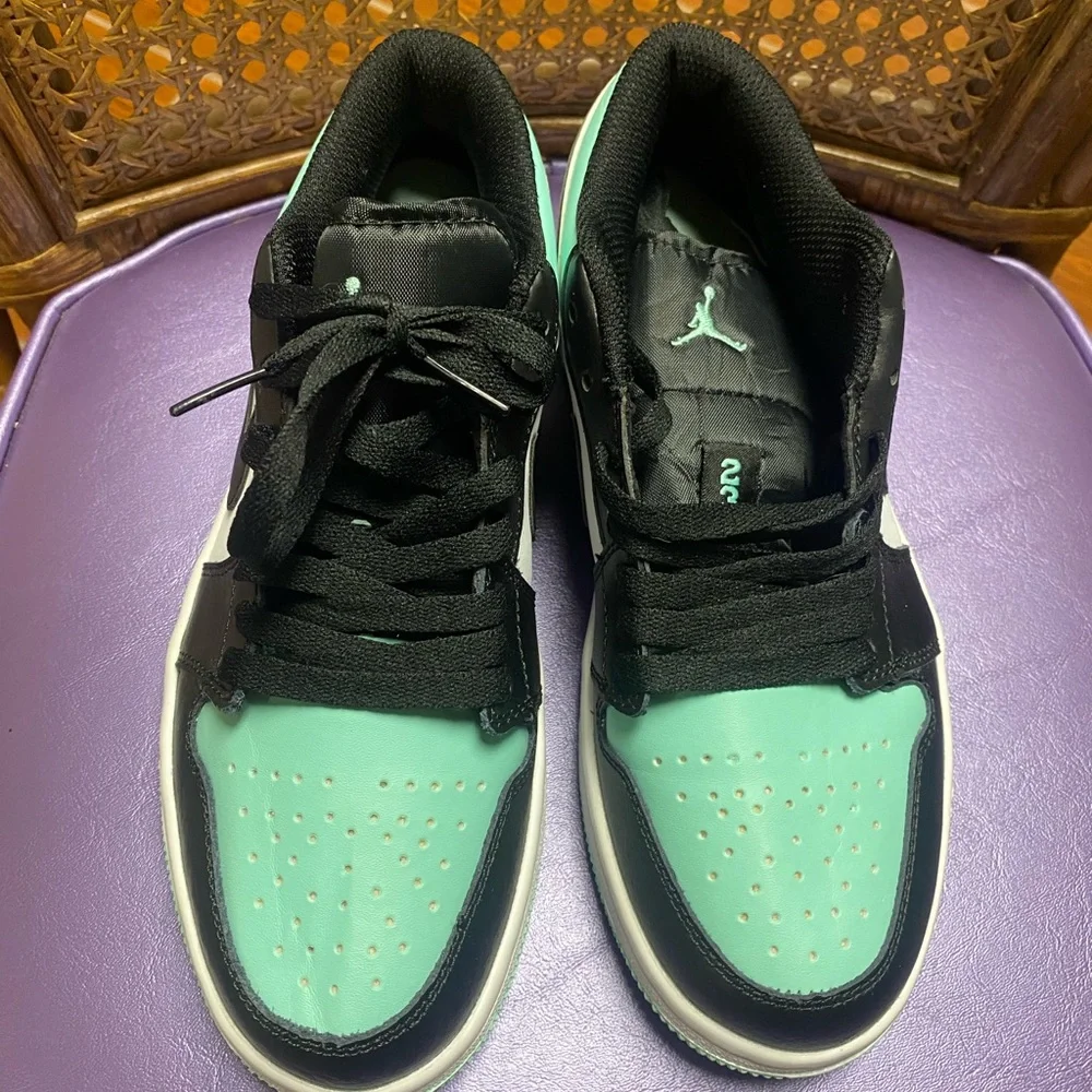 Air Jordan 1 Low Emerald Rise 553558-117 - Picture 7 of 12